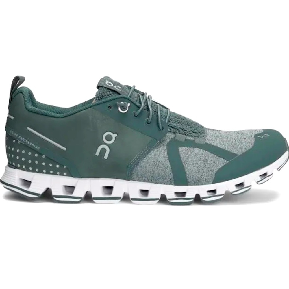 On Running Women’s Cloud 5 Terry. Color: Olive. Size: Women’s 8.